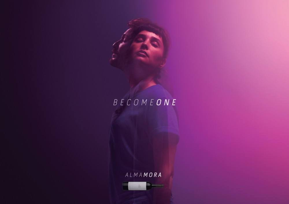 Alma Mora love image