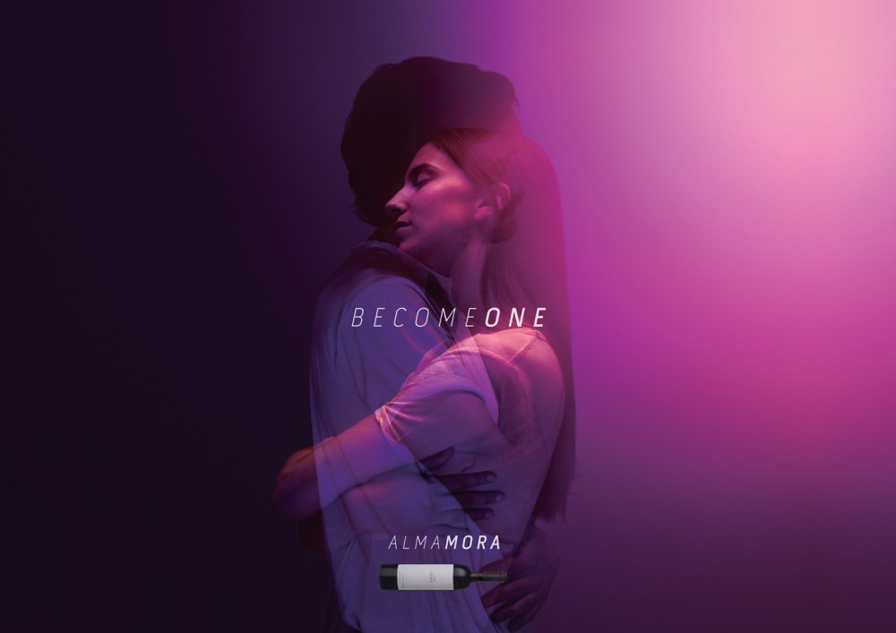 Alma Mora love image