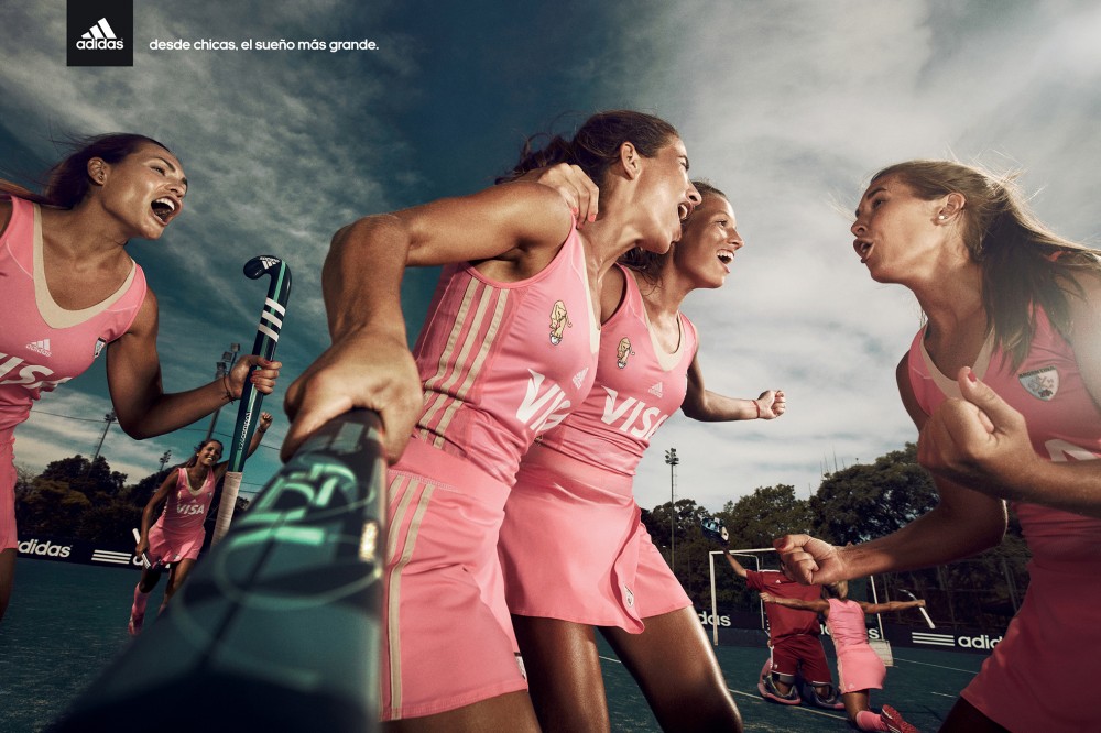 Adidas Leonas Grupo image