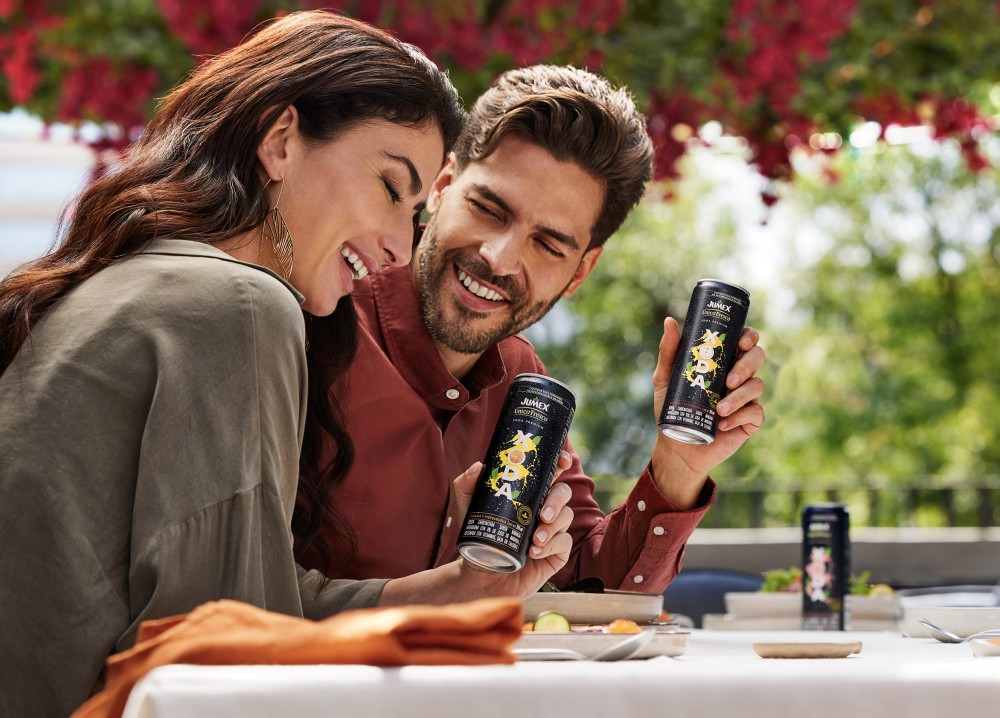 XODA lifestyle 2 image